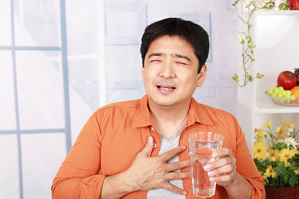 chest-pain-when-drinking-water-causes-and-solutions